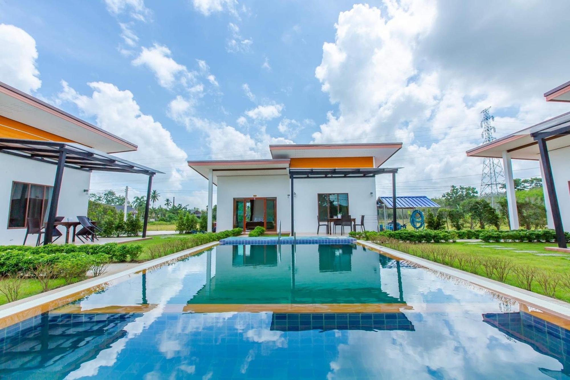 Ozone Resort & Pool Villa Phatthalung Exterior photo